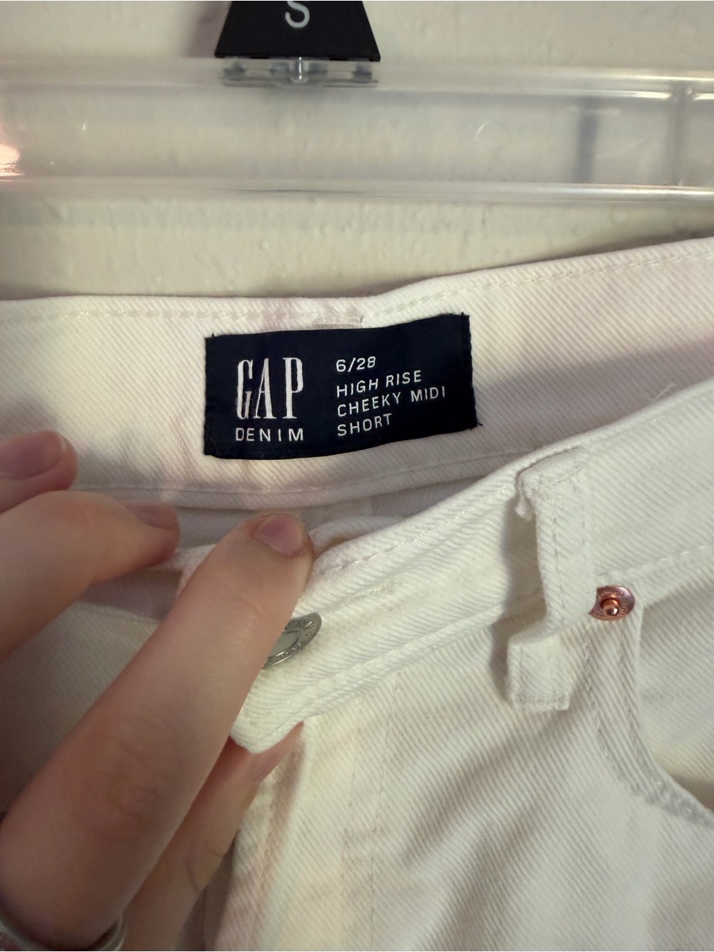 Gap High Rise Cheeky Midi Short - Picture 4 of 5